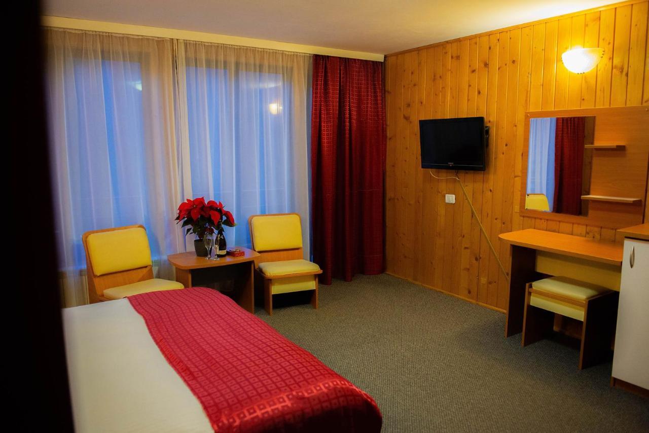 Casa Maia Hotel บุชเตนี ภายนอก รูปภาพ