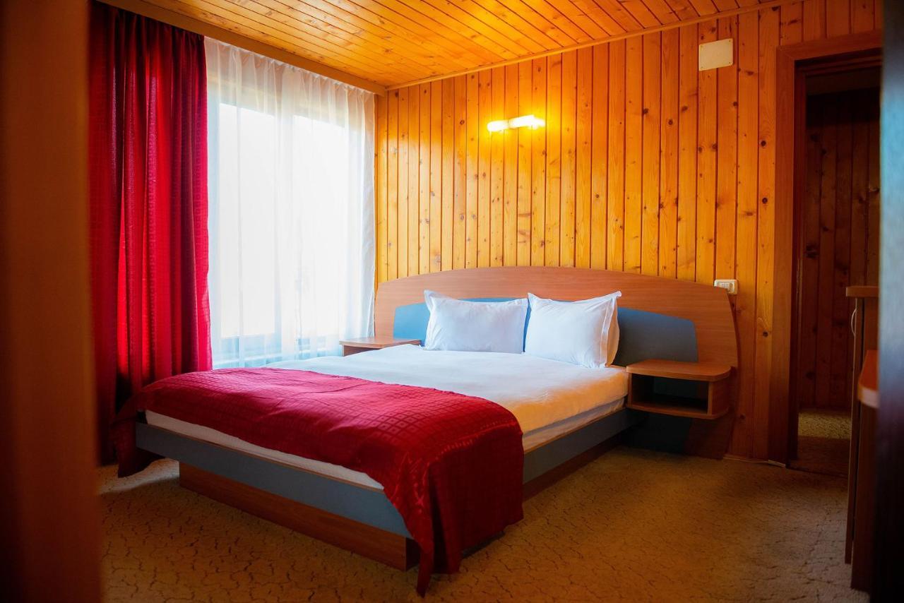Casa Maia Hotel บุชเตนี ภายนอก รูปภาพ