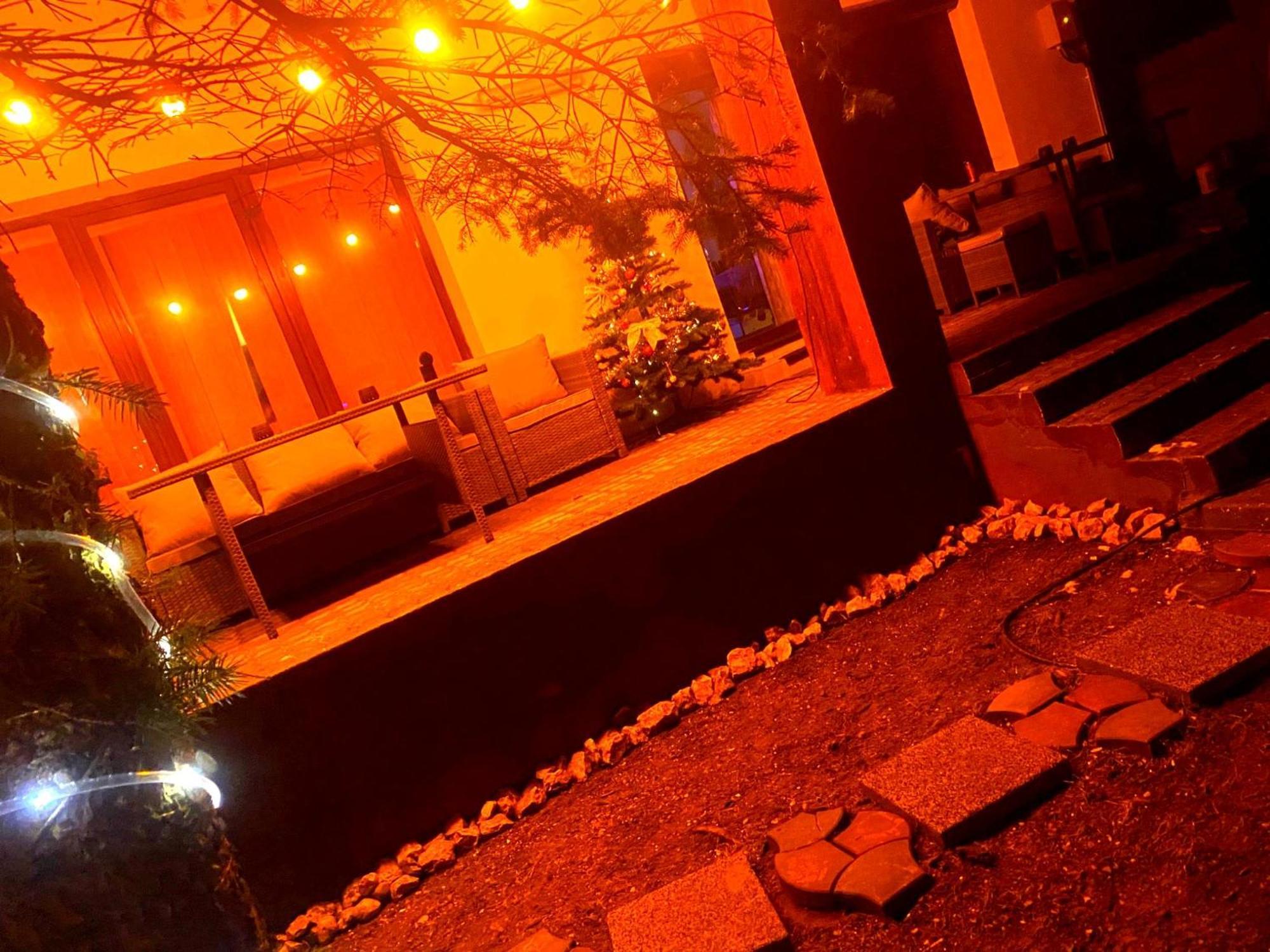 Casa Maia Hotel บุชเตนี ภายนอก รูปภาพ